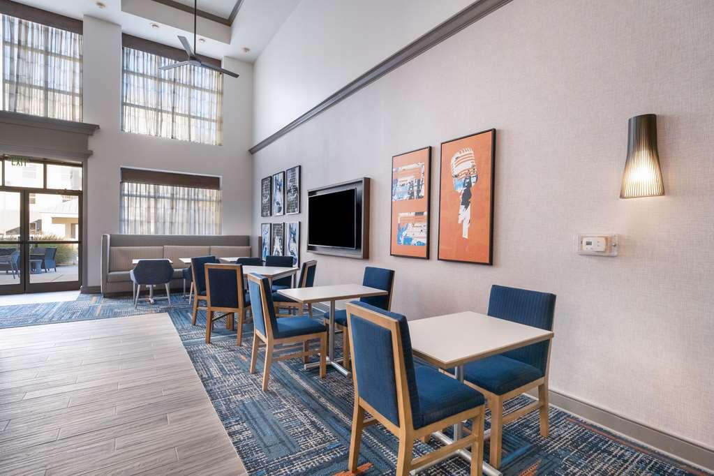 Hampton Inn & Suites Memphis East Germantown Area Restaurant photo